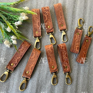 โซ่กุญแจหนังสำหรับผู้ชาย,พวงกุญแจหนังแกะสลักอุปกรณ์เสริมหนังพวงกุญแจน่ารักขายดีที่สุด - Product Image 1
