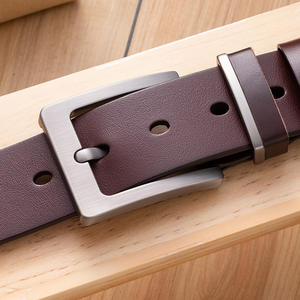 Cinturón de Hombre de Alta Calidad, Ecológico y Duradero, con Logotipo Personalizado, Material de Cuero Vacuno, Diseño Sólido, Hebilla Cuadrada de Aleación, Estilo Formal, 3.3 cm - Product Image 3