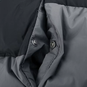 แจ็คเก็ตดาวน์แฟชั่นสตรีทแวร์ฤดูหนาวแบบกำหนดเองของ OEM พร้อมปกตั้ง ผ้าฝ้ายกันลม คุณภาพสูงแบบกำหนดเอง ปี 2026 - Product Image 4