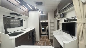 Autocaravana China Altamente Personalizable y <span class=keywords><strong>de</strong></span> Diseño Exclusivo, Vehículo Eléctrico BYD <span class=keywords><strong>con</strong></span> Autonomía Extendida - Product Image 4