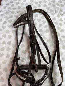 Charol negro Doma Doble brida Snaffle Acolchado Poll Cutback Tocado Riendas - Product Image 5