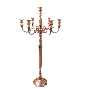 Candélabre haut en aluminium plaqué cuivre chaud et attrayant avec 7 bras de bougie décor de sol et de pièce maîtresse de mariage candélabres faits à la main - Product Image 1