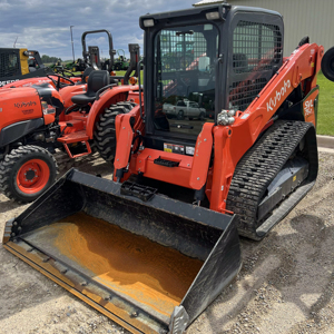 รถตักล้อยาง Kubota SVL75-2 ขนาดกะทัดรัด, เครื่องยนต์ดีเซล 90 แรงม้า 74 แรงม้า, ระบบป้องกันการพลิกคว่ำแบบเปิด, ระบบไฮดรอลิกเสริมแบบไหลมาตรฐาน - Product Image 5