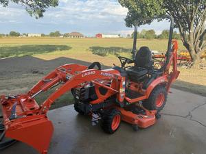 Mini-chargeur Kubota BX23S à forte efficacité, chargeur frontal, moteur Kubota, composants principaux, roulement de moteur, hydraulique Moog, vente chaude - Product Image 5