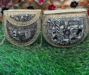 Sacs de soirée en argent faits à la main de créateur de luxe avec mosaïque en laiton et pochette en pierre écologique en métal prêts à être expédiés - Product Image 6