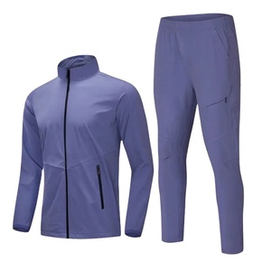 Ensemble de survêtement deux pièces personnalisé pour homme, en polyester et coton écologiques, coupe-vent à capuche, style streetwear 2026 - Product Image 1