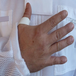 Trajes de apicultura de cuerpo completo para hombre cómodos al por mayor último diseño ropa transpirable a prueba de abejas mono de trabajo - Product Image 3