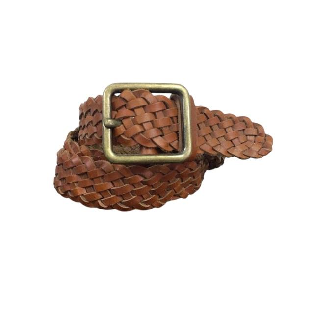 สีน้ำตาล