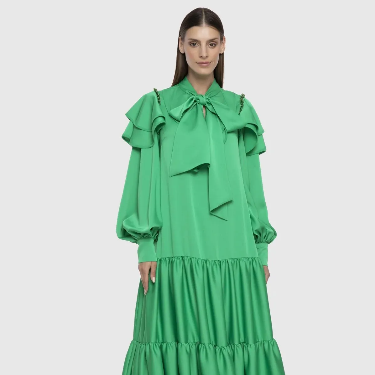 Saten yeşil lüks 2023 Ruffled rahat elbise yüksek kalite saten kumaş uzun kollu abiye özelleştirme kabul