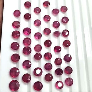 Lot de 69 pièces de rubis rempli de verre de Bangkok 6-9mm facettes rondes 130 cts ventes Iroc rubis coupe pierre précieuse en vrac pour la fabrication de bijoux - Product Image 1