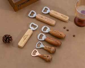 Ouvre-bouteille de bière en bois à poignée personnalisable de haute qualité Ouvre-bouteille en bois de qualité - Product Image 1