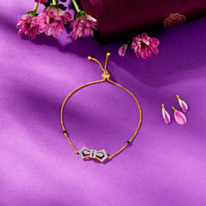 กำไลข้อมือทองคำประดับเพชรสำหรับผู้หญิง ดีไซน์สวยงาม - Product Image 1