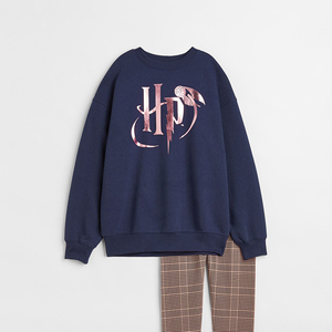 Sudadera de punto unisex más vendida con diseño de texto de letra de retazos, ropa de calle informal para niñas, Fabricante Mayorista - Product Image 1