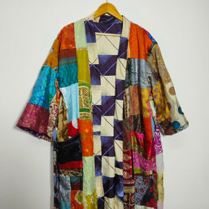 Kimono de seda estampado de lujo Unisex, Vestido de playa de retazos bohemios, bata de casa de verano, ropa de dormir ligera para mujeres y hombres - Product Image 1