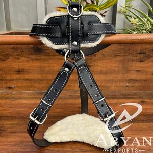 Harnais de luxe personnalisé de haute qualité en cuir véritable réglable pour chien idéal pour les promenades quotidiennes boucle à dégagement rapide - Product Image 1