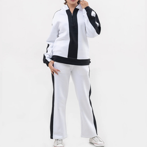 Survêtement pour femmes sur mesure, respirant, léger, imprimé par transfert thermique, uni, teint, 100% polyester, pour un usage quotidien, vente en gros - Product Image 3