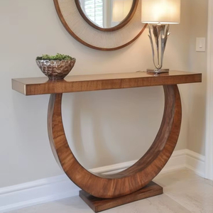 La table console décorative en bois ajoute du caractère aux espaces muraux tout en servant de solution de rangement - Product Image 1