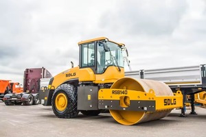 Rodillo Vibratorio Mecánico de un Solo Tambor Sdlg RS8140 Nuevo de Alta Eficiencia con Motor y Bomba - Product Image 6