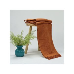 Jeté de lit en acrylique texturé brun premium 70x90 pouces, confort gaufré, drapé doux, parfait pour les acheteurs de la saison hivernale à haute densité de fibres - Product Image 2