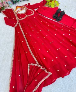 Robe de mariée en satin FENDY avec broderie de sequins, travail en coton, bas et dupatta, prix de gros, luxe ethnique - Product Image 5