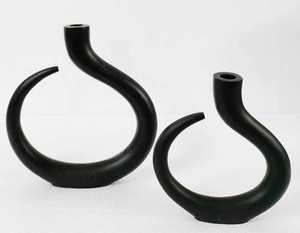 แจกันอลูมิเนียมเคลือบเงาสีดำดีไซน์สง่างามสำหรับใช้ในบ้านผู้ขายชาวอินเดีย - Product Image 2