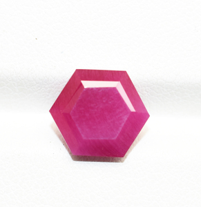 Hexagone rubis opaque à facettes de 6 mm à 20 mm pierre précieuse en vrac rubis rouge foncé créée en laboratoire pour la fabrication de bijoux à bricoler soi-même. - Product Image 6