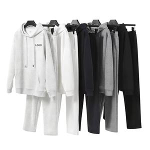 Ensemble de survêtement pour hommes, respirant, avec capuche, chaud pour l'hiver, personnalisable, vente en gros, grandes tailles, polyester et coton, pour l'entraînement - Product Image 1