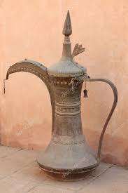 Dallah ทองเหลืองบริสุทธิ์คุณภาพสูงงานทำด้วยมืออุปกรณ์ดื่มโลหะสไตล์อาหรับความจุหลากหลาย200มล. 600มล. สำหรับกาแฟและชา - Product Image 6