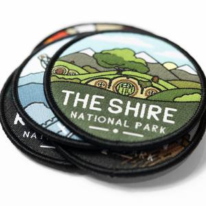 Parches Tejidos Ecológicos del Parque Nacional Rivendell, Refugio Élfico de Fantasía, Parche de Viaje Coleccionable de Tamaño Pequeño, Flor, Alfabeto, Sombrero - Product Image 5