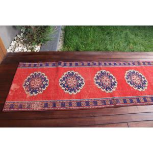 พรมวินเทจตุรกี ขนาด 2.6x7.9 ฟุต (78x242 ซม.) พรมขนสัตว์สีแดง - Product Image 5