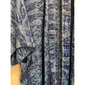 Veste en soie imprimée Paisley bleue, style sari - Product Image 3