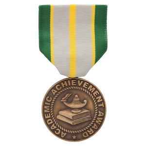 เข็มกลัดโลหะสังกะสีผสมดีไซน์แบบกำหนดเอง3D เคลือบทองแบบนิ่ม - Product Image 3