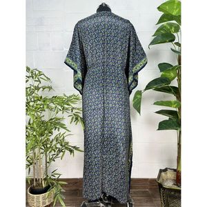 Nouveau Kaftan en Mélange de Soie – Tenue de Détente de Luxe Ultime pour la Plage et la Nuit – Doux, Léger et Fluide - Product Image 5
