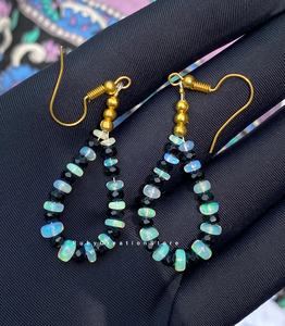 Boucles d'oreilles pendantes en opale éthiopienne naturelle et spinelle noir, boucles d'oreilles en pierres précieuses faites à la main, 3x4,5 mm, pierre de naissance d'octobre, cadeau de bijoux - Product Image 5
