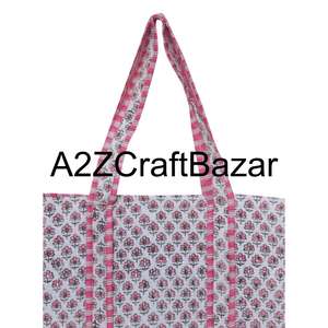 Sac fourre-tout matelassé en coton imprimé à la main pour femmes, léger et élégant, sac de shopping indien pour l'été, fermeture ouverte - Product Image 2