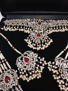 Đồ trang sức rhinestone sang trọng cho cô dâu với vòng cổ đậm và bông tai bán buôn trực tiếp từ nhà máy nhập khẩu - Product Image 2