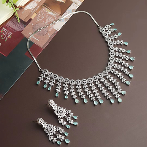 Conjunto de collar de diamantes americanos de lujo para mujer, perfecto para bodas y fiestas a los mejores precios - Product Image 1