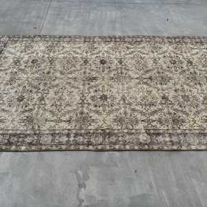 Turkish Rug, 4.8x8.4 ft Large Rug, <b>Brown</b> Animal Print <b>Wool</b> Vintage Rug - Product Image 3
