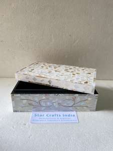 Dernière boîte d'incrustation de nacre Utilisation de stockage de bijoux Boîtes à bijoux de conception propriétaire polyvalente Bracelet Boucle d'oreille Collier Boîte à bijoux - Product Image 2