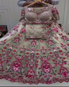 Élégant Faux Georgette Lehenga Choli À La Mode Indien Pakistanais Broderie Paillettes Coupe Travail Avec Cancan & Canvas Patta - Product Image 1