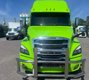 Camión 2023 CASCAD11A 126 Sleeper (Whatsapp /+1 4152363674) - Product Image 1