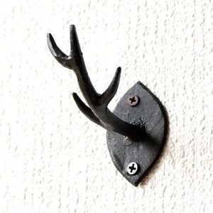 Vintage Rustic Farmhouse Cast Iron Wall Hook For Hanging Coats Hats Scarves <b>Towels</b> Bags And Jackets Stylishly - Product Image 2
