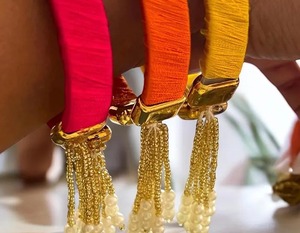 Bracelets en fil de soie Kundan Bracelet traditionnel indien faveur de mariage Haldi Mehendi Tambulam Bracelets pour cadeaux bijoux à la main - Product Image 6