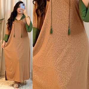 Abaya à capuche pour femmes musulmanes, robe longue à manches longues, kaftan islamique, jilbab jacquard modeste, abaya Ramadan Eid avec cordon de serrage à pompons - Product Image 4