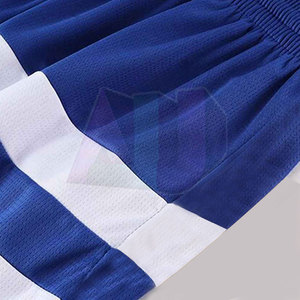 Ensembles d'uniformes de basketball légers et respirants en tissu maillé de polyester, améliorant la circulation de l'air et le confort du joueur - Product Image 4
