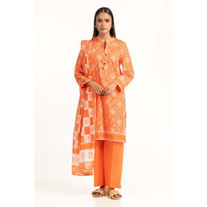 Ensemble décontracté 3 pièces en coton orange imprimé pour femme, longueur genou, avec short et manches trois-quarts, idéal printemps/été - Product Image 4