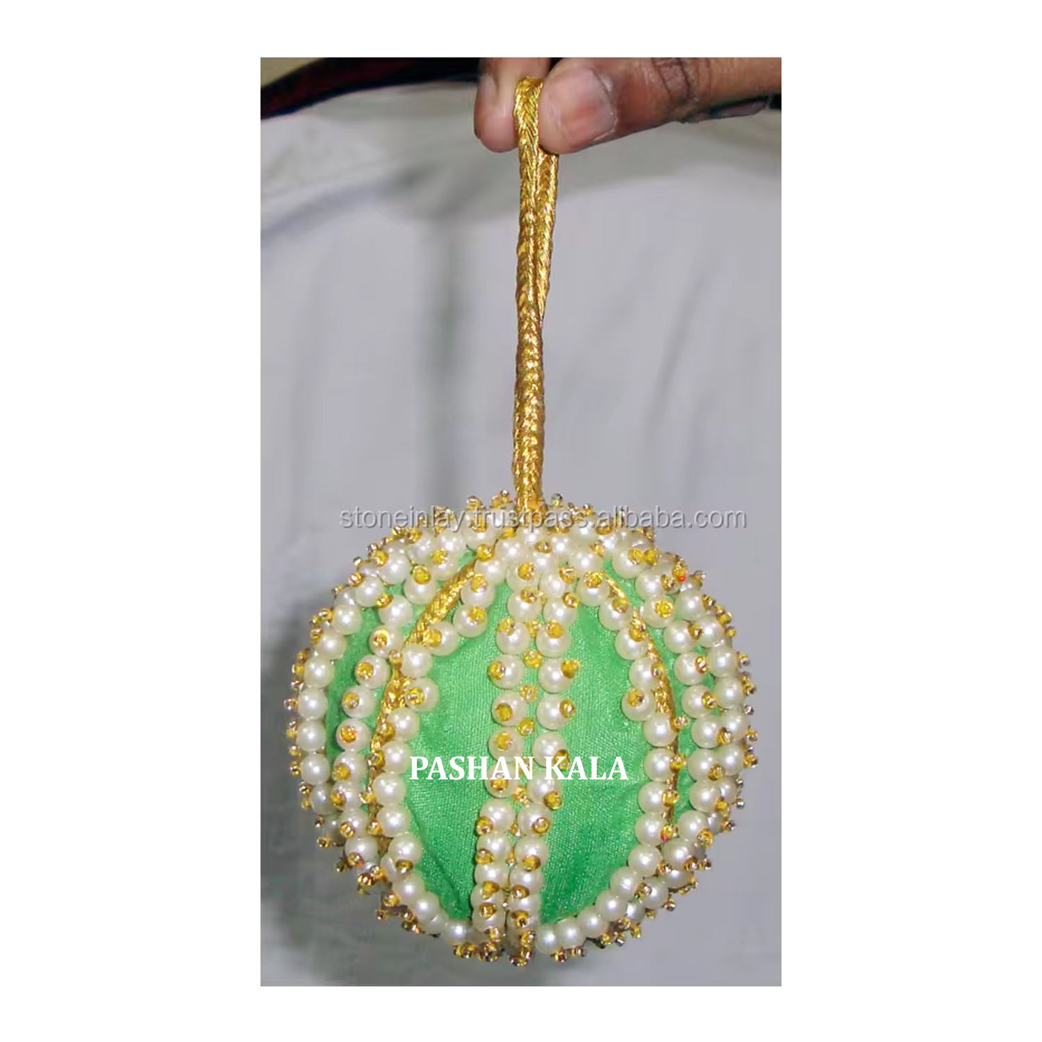 สีเขียว