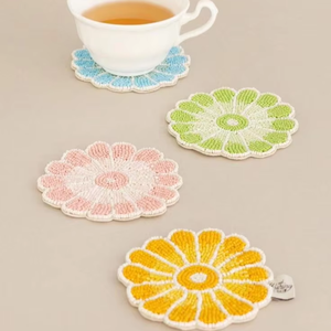 Dessous de verre perlé brodé pour la décoration de la maison Dessous de verre perlé fait main ethnique avec conception de broderie personnalisée - Product Image 1