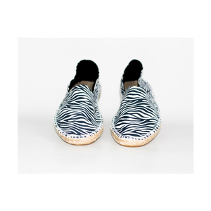 Alpargatas informales sin cordones de cuero plano de Color con logotipo personalizado Forro de tela de algodón transpirable Precio conveniente para el verano - Product Image 1