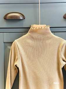 เสื้อสเวตเตอร์เข้ารูปคอตตอนออร์แกนิค3ซม. มีหลายสีอบอุ่นระบายอากาศได้ดีจากเวียดนามได้รับการรับรองจาก GOTS - Product Image 3